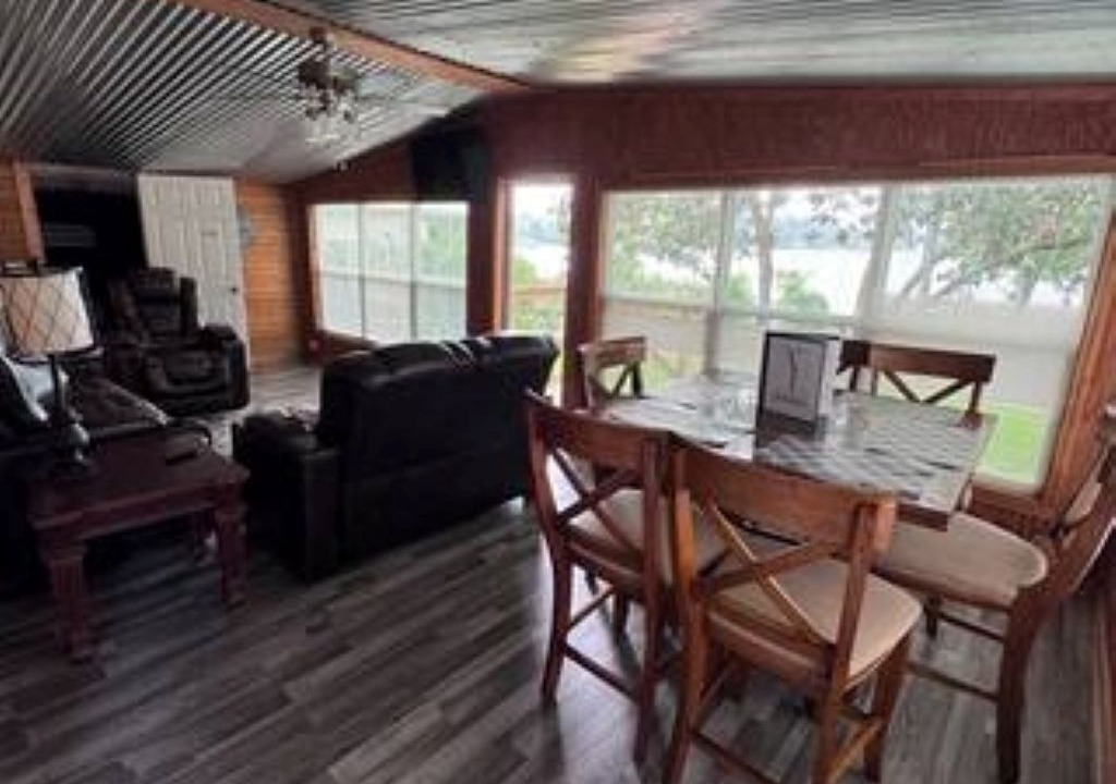 Photo of Others in Cobb