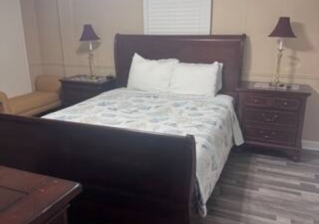 Photo of Bedroom in Cobb