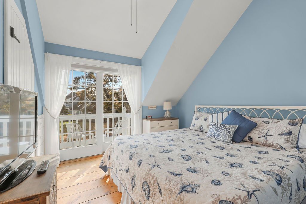 Photo of Bedroom in Mashpee