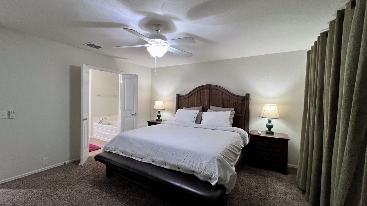 Photo of Bedroom in Medina Valley