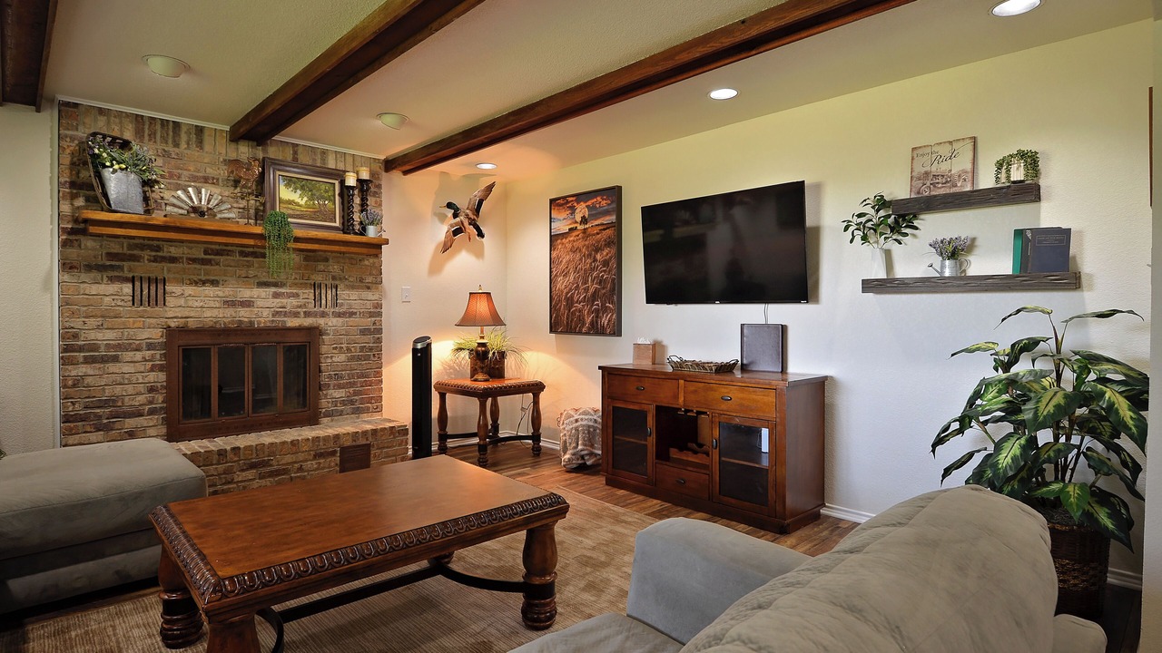 Photo of Livingroom in Burleson
