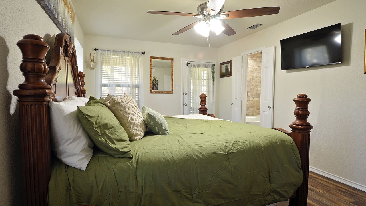 Photo of Bedroom in Burleson