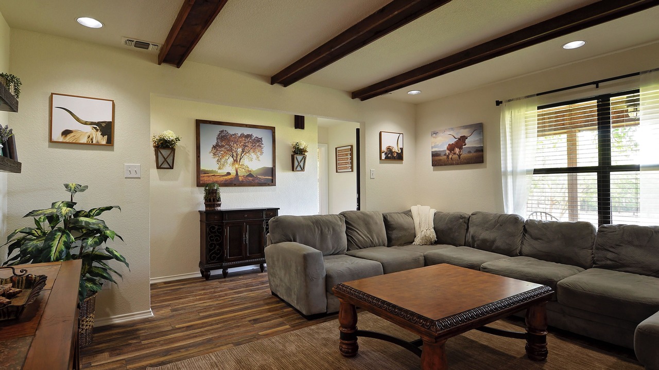 Photo of Livingroom in Burleson
