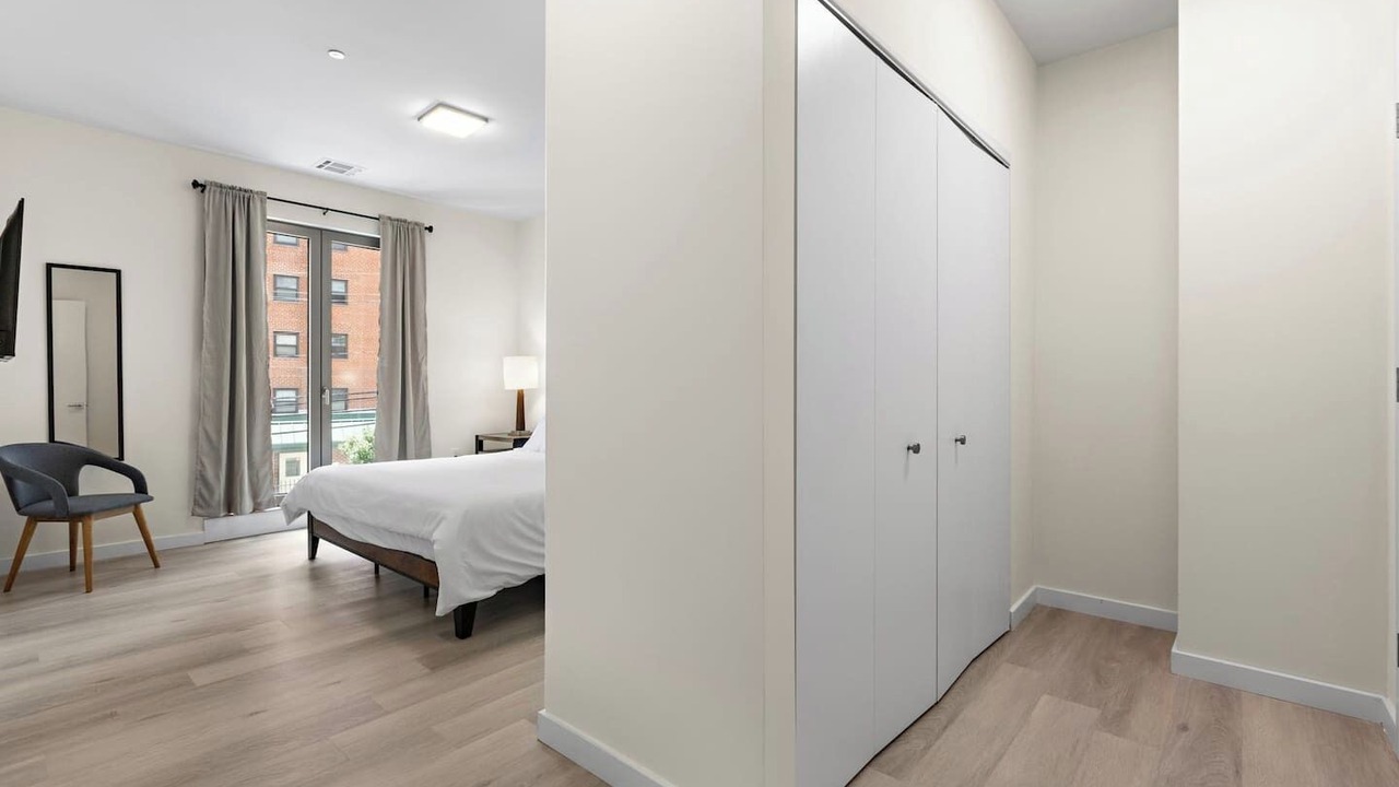 Photo of Bedroom in Newark