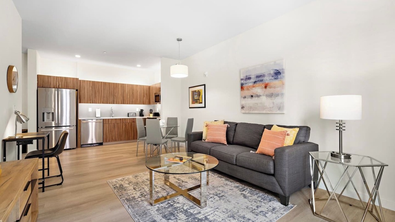 Photo of Livingroom in Newark