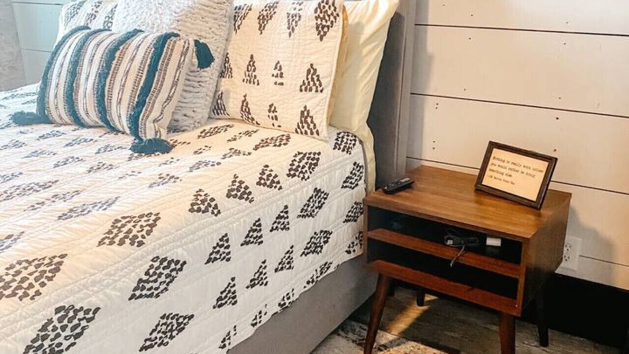Photo of Bedroom in Maryville
