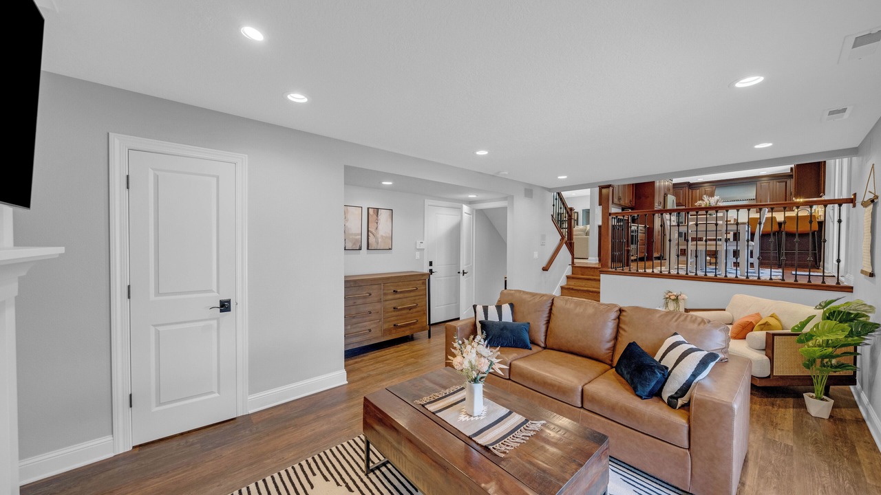 Photo of Livingroom in Urbandale