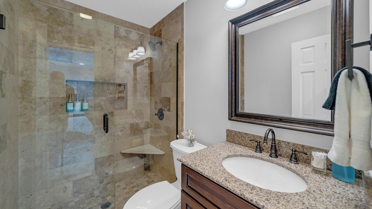 Photo of Bathroom in Urbandale