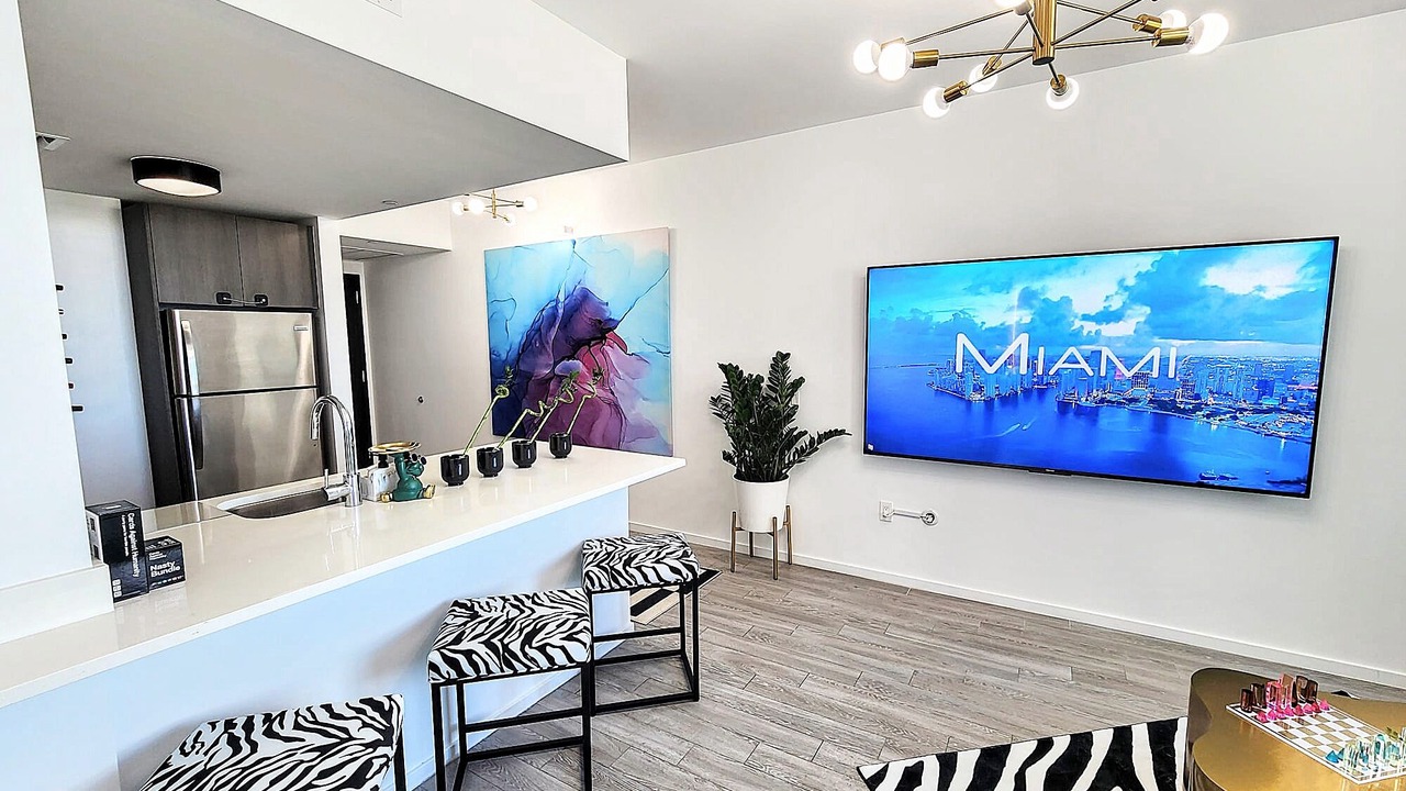 Photo of Others in Downtown Miami