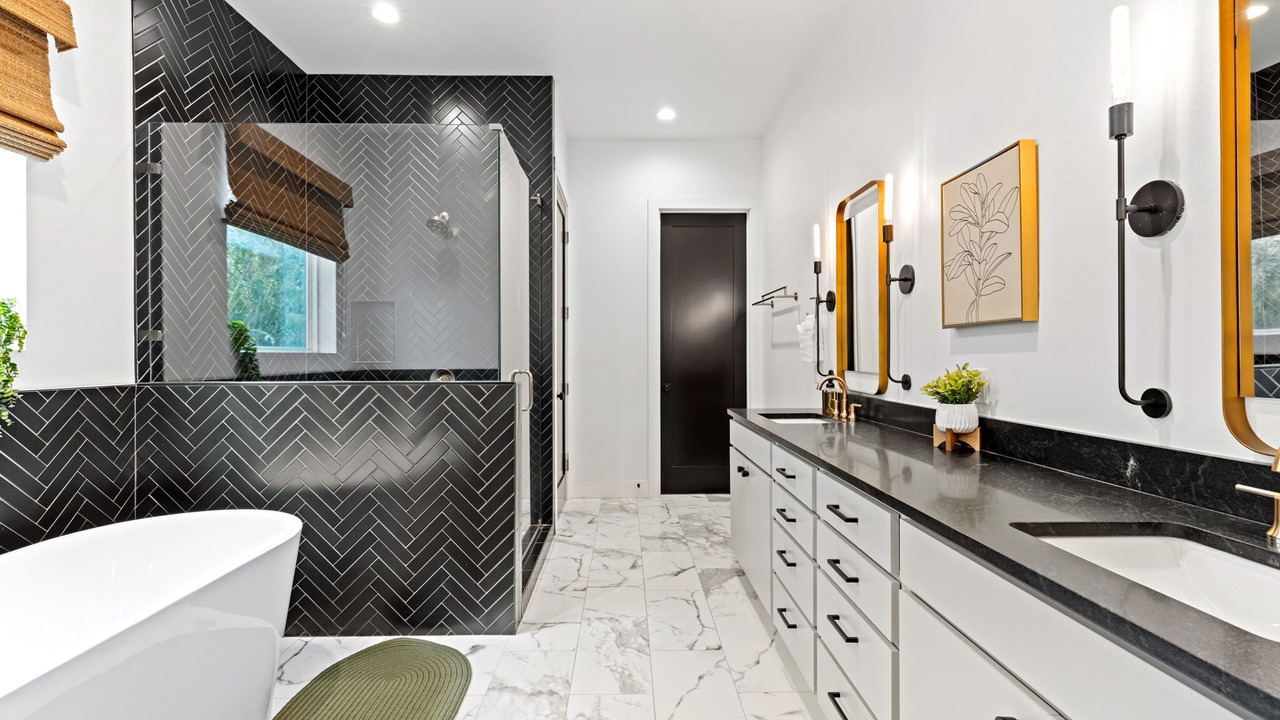 Photo of Bathroom in McKinley Heights