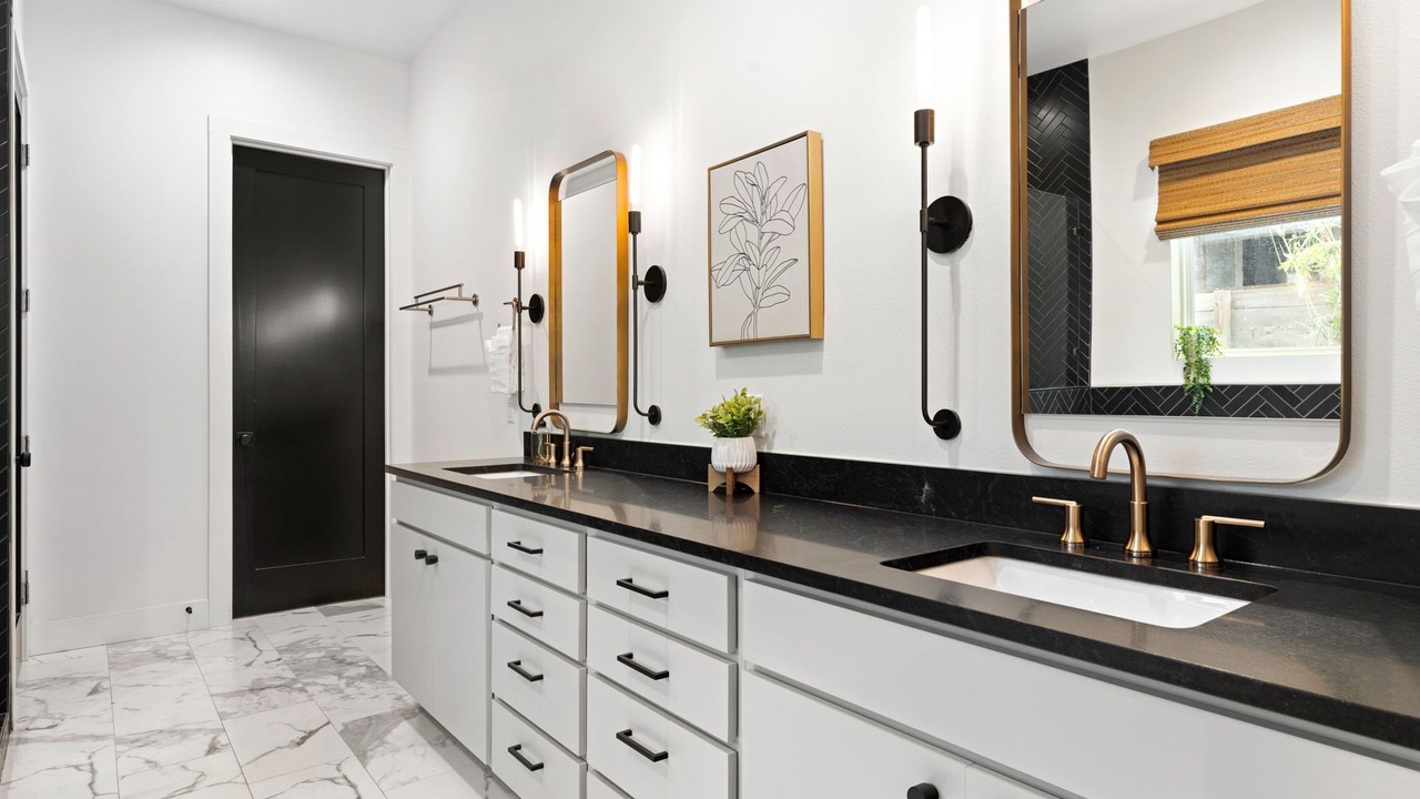 Photo of Bathroom in McKinley Heights
