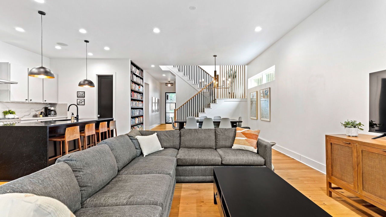 Photo of Livingroom in McKinley Heights