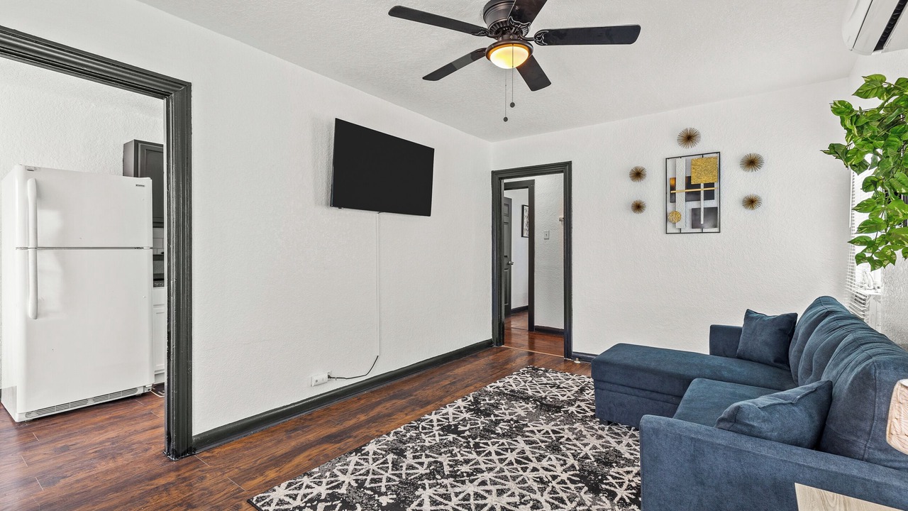 Photo of Livingroom in Highland Park