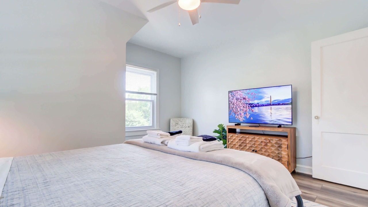 Photo of Bedroom in Addison Heights
