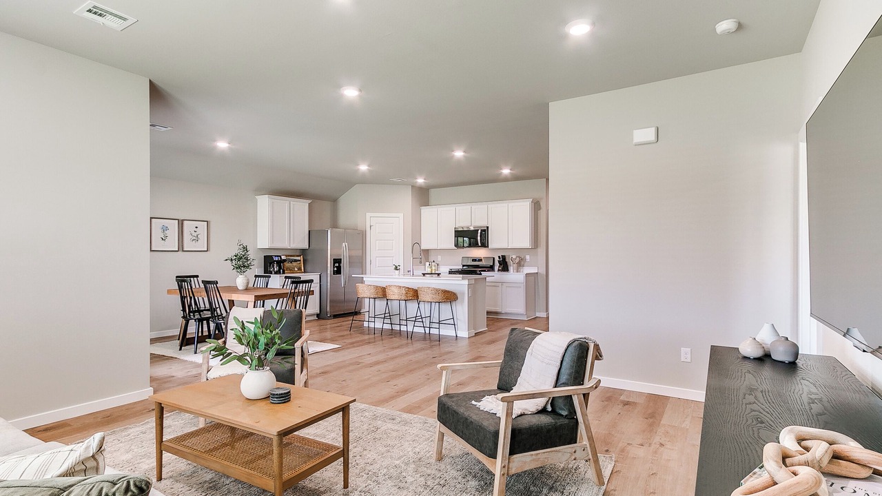 Photo of Livingroom in Broken Arrow