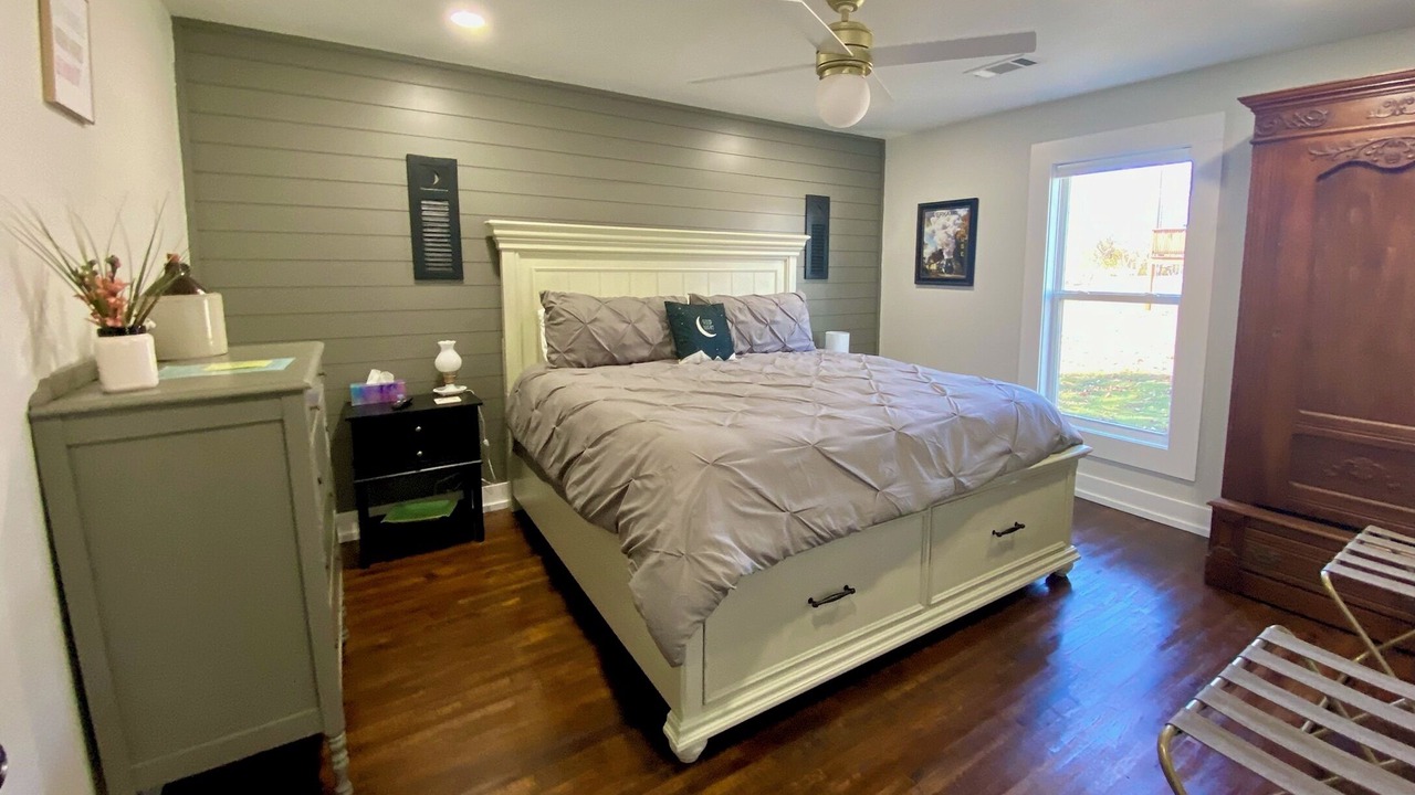 Photo of Bedroom in Ozark