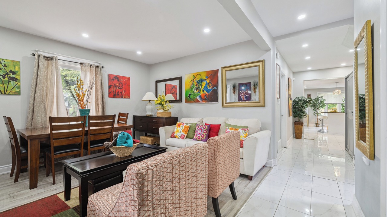 Photo of Livingroom in Niagara Falls