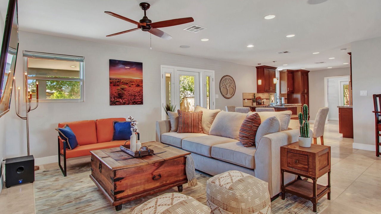 Photo of Livingroom in Scottsdale Country Acres