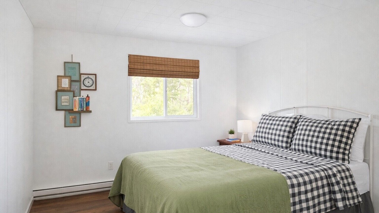 Photo of Bedroom in Victoria Beach