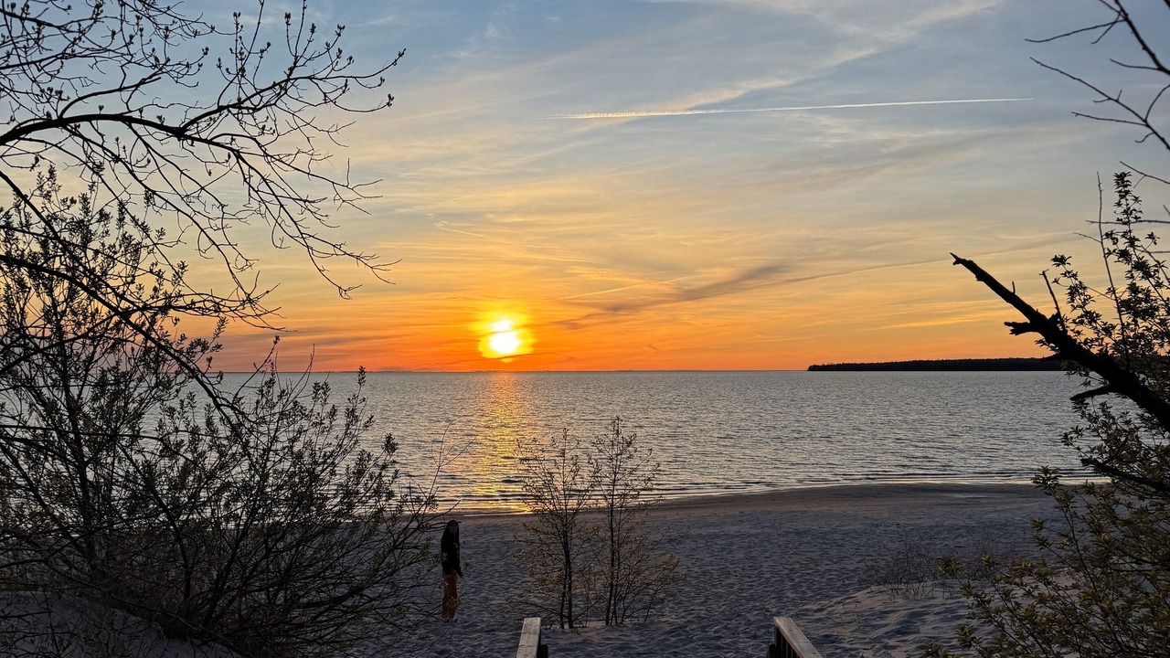 Photo of Others in Victoria Beach