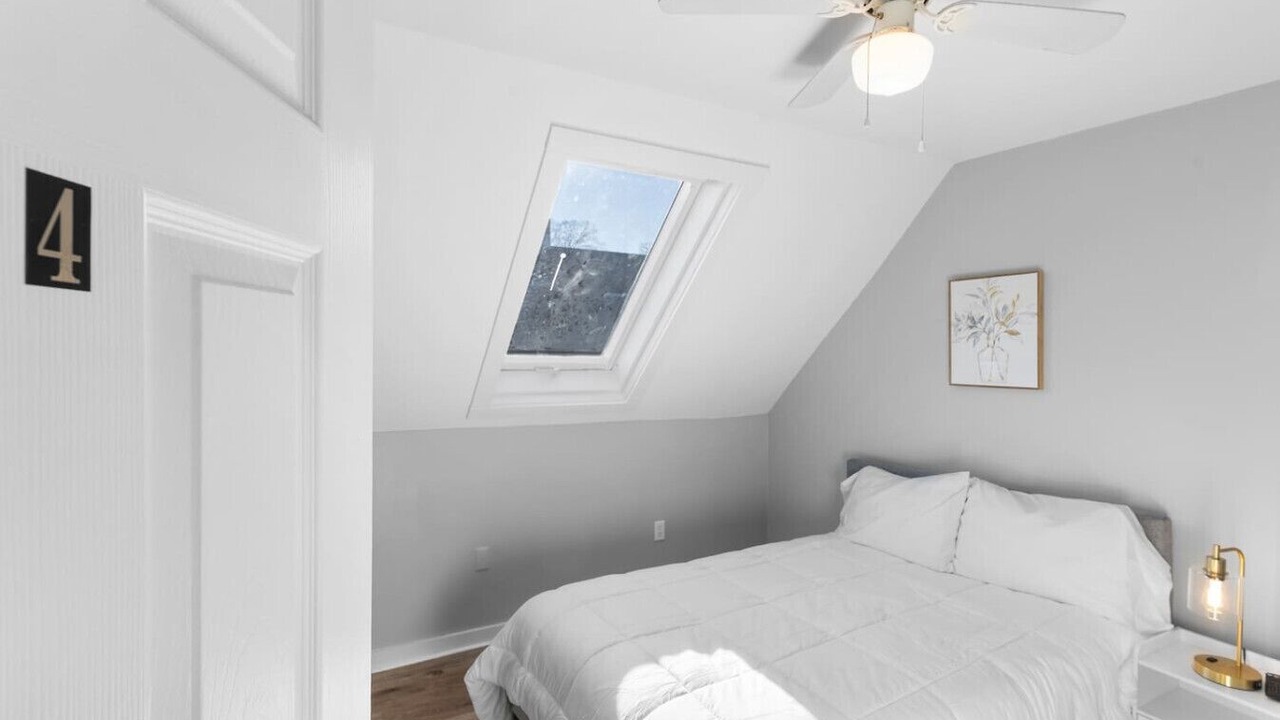 Photo of Others in West New Haven