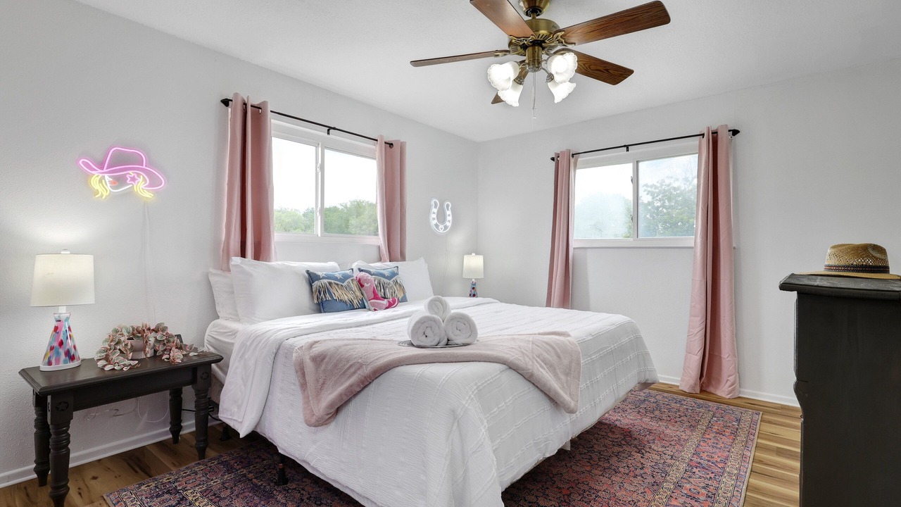 Photo of Bedroom in Medina County