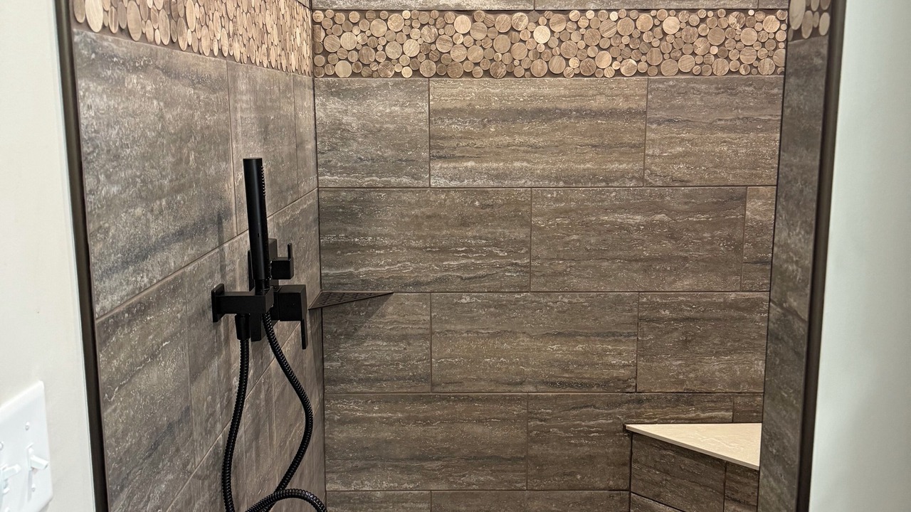 Photo of Bathroom in Van Buren