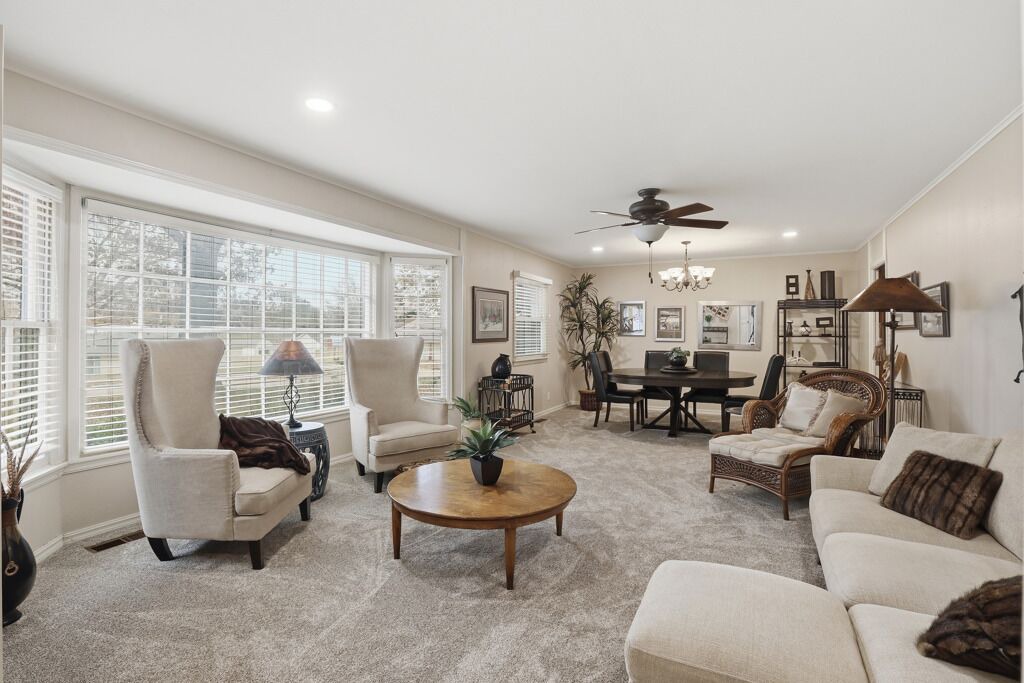Photo of Livingroom in Ponca City