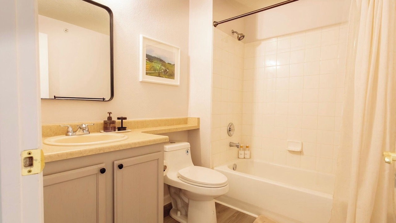 Photo of Bathroom in Englewood