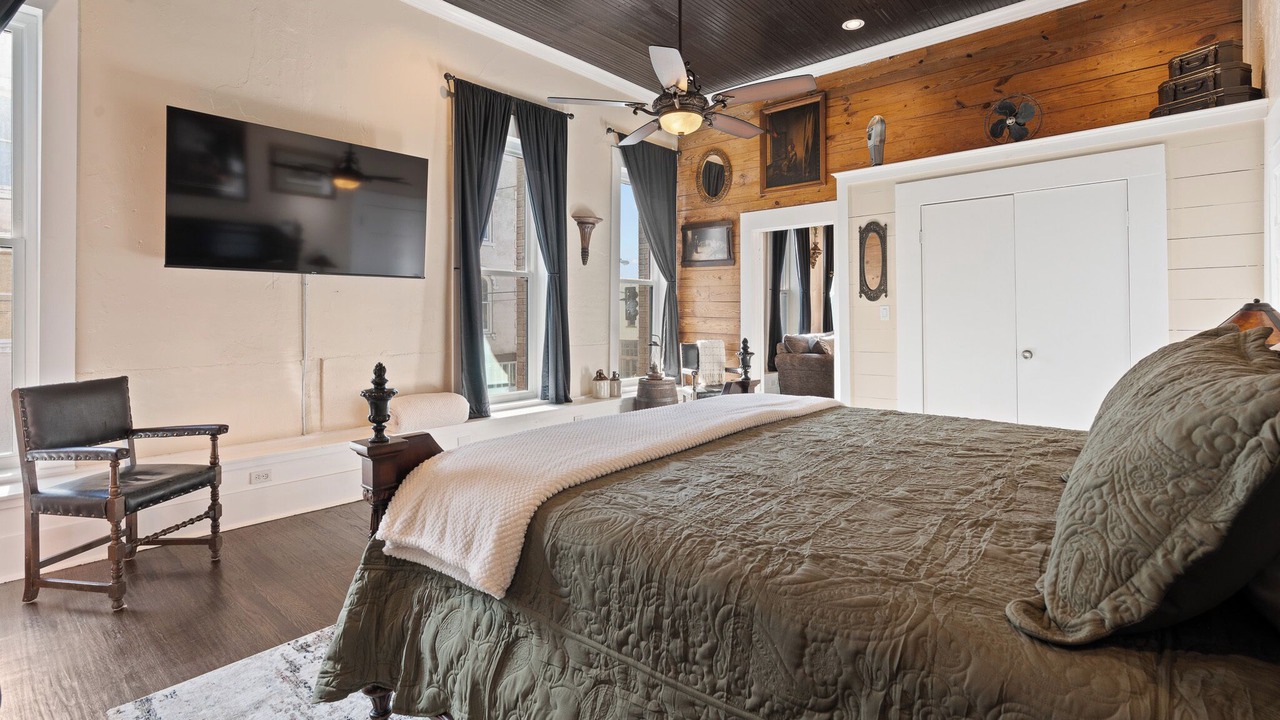 Photo of Bedroom in Cleburne