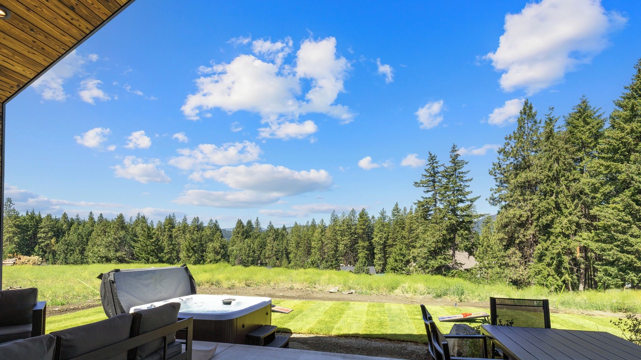 Photo of Outdoor in Ronald