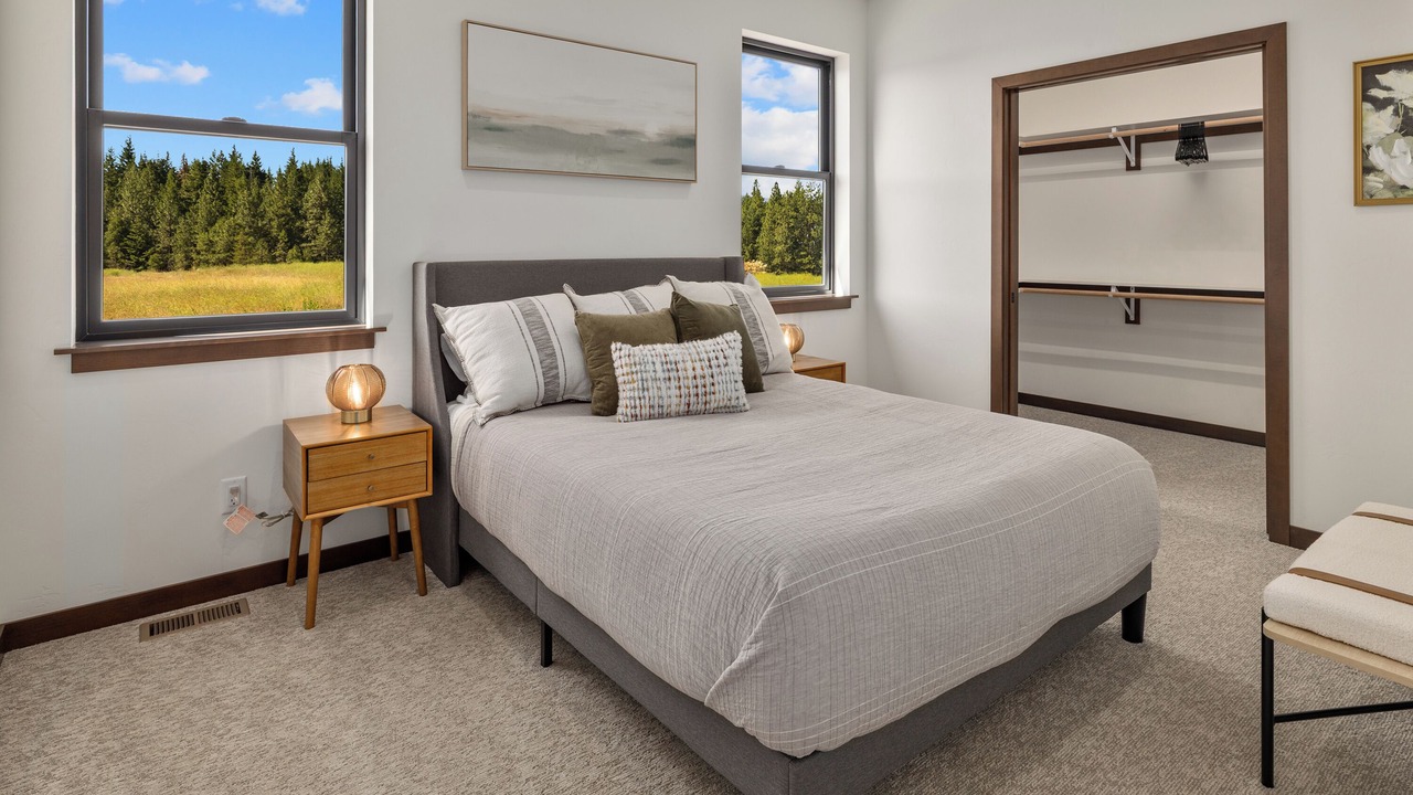Photo of Bedroom in Ronald