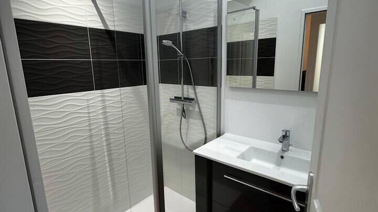 Photo of Bathroom in Les Moutiers-en-Retz
