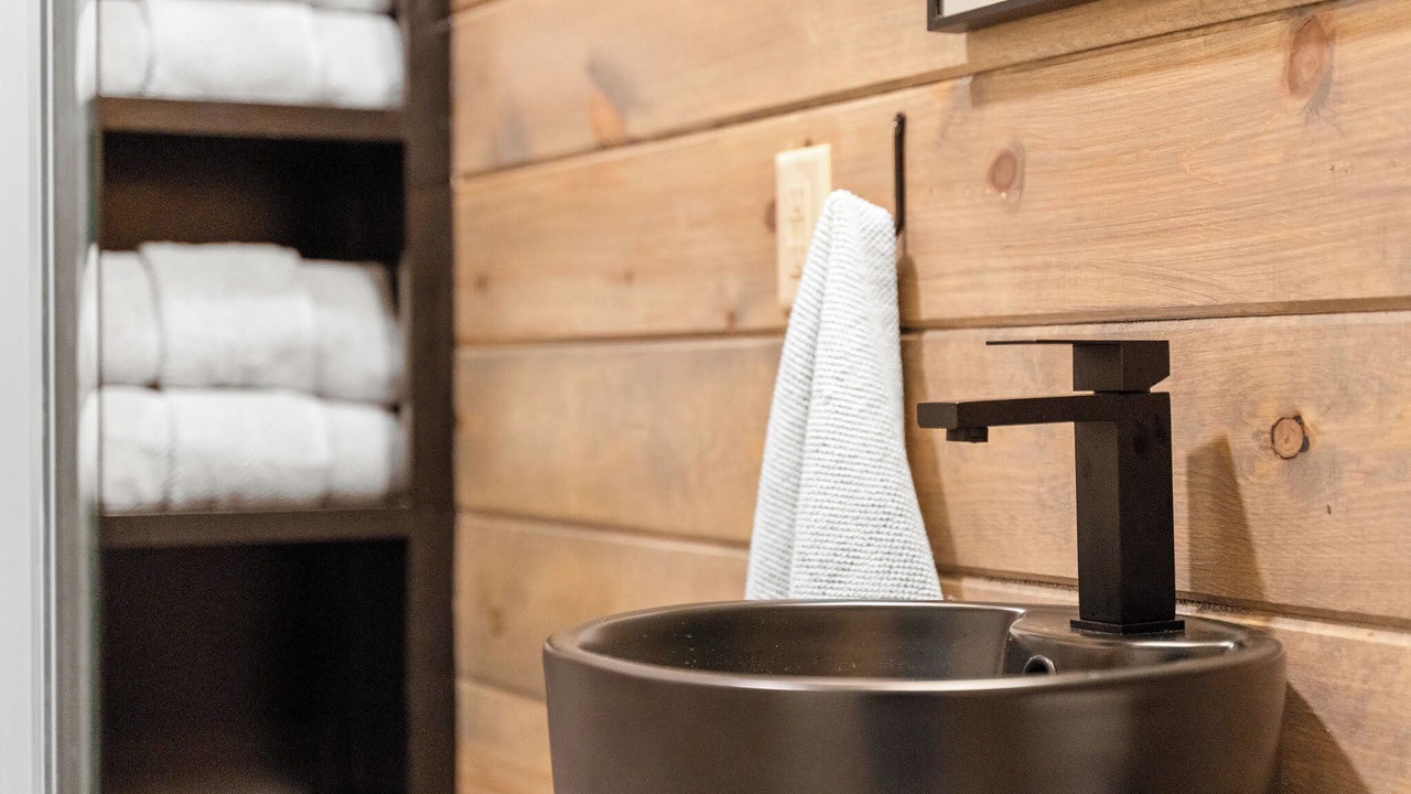 Photo of Bathroom in Jasper