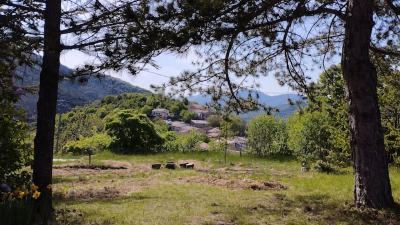 Photo of Others in Eourres