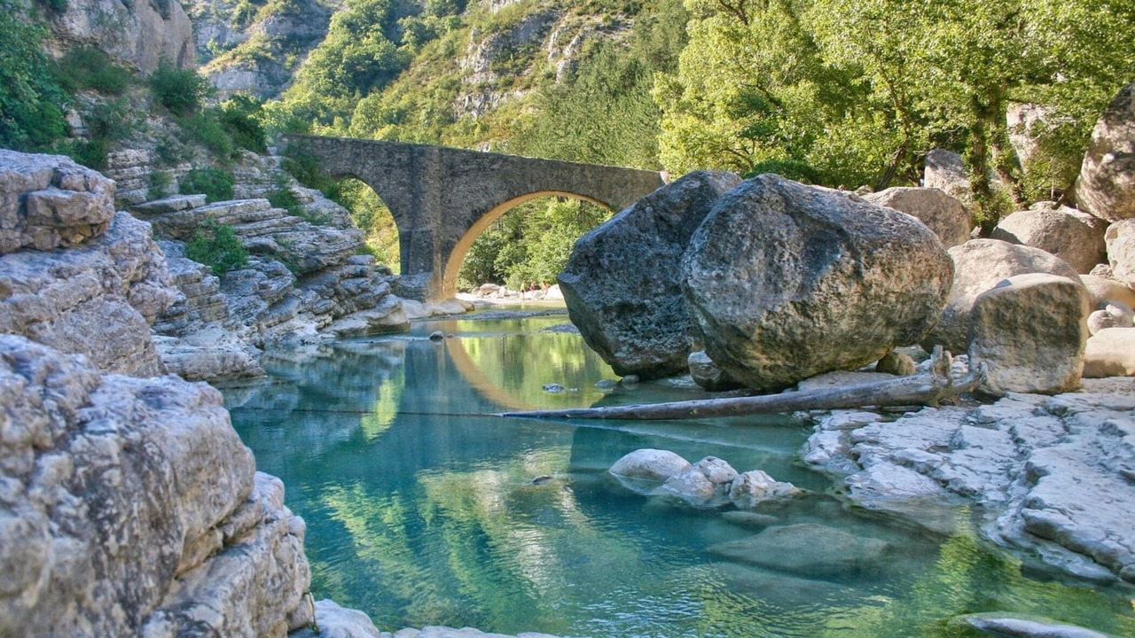 Photo of Others in Eourres