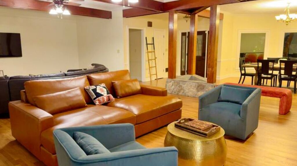 Photo of Livingroom in Fayetteville