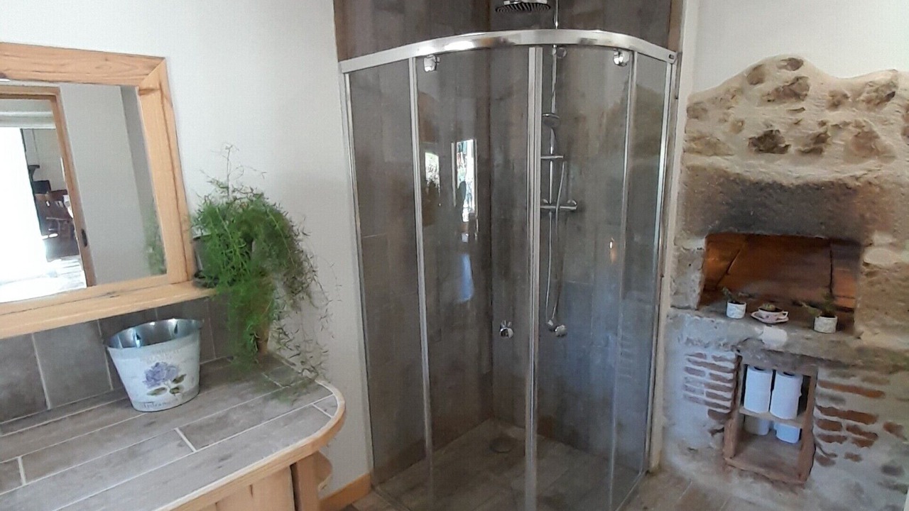 Photo of Bathroom in Videix