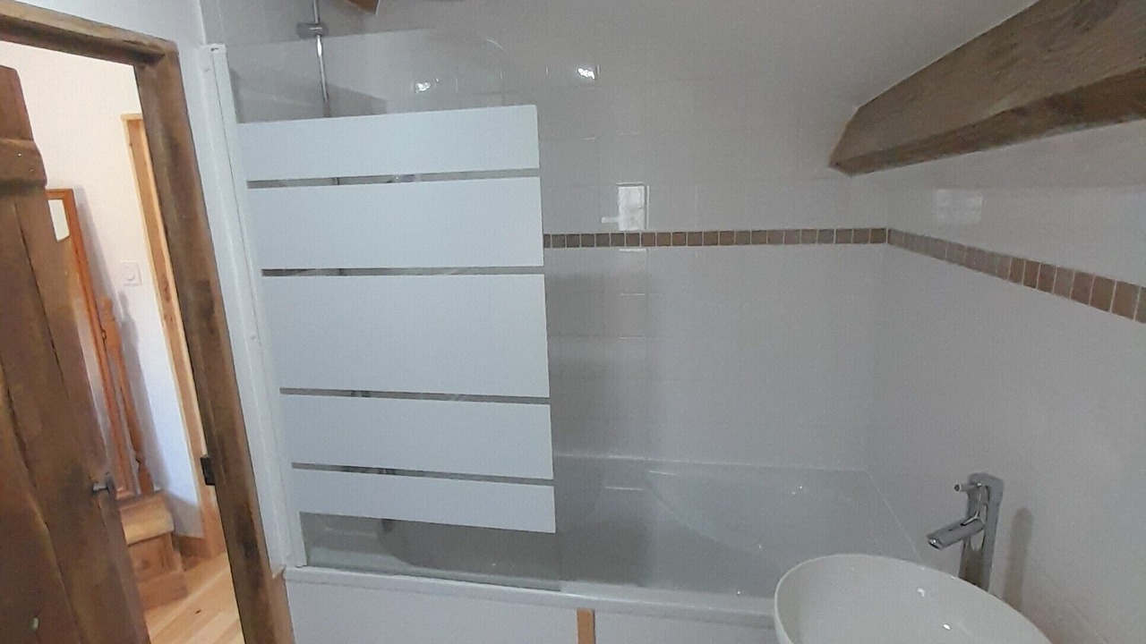 Photo of Bathroom in Videix