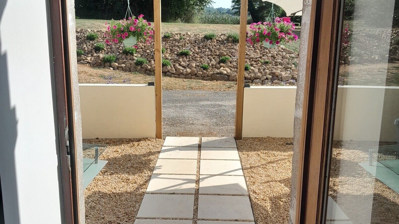 Photo of Others in Videix