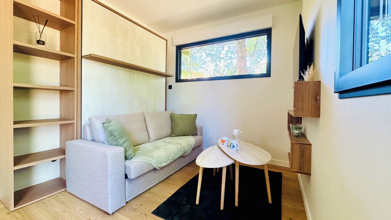Photo of Livingroom in Bourg-des-Comptes