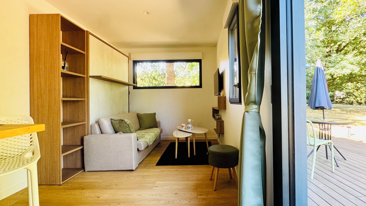 Photo of Livingroom in Bourg-des-Comptes