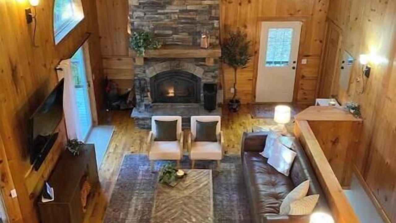 Photo of Livingroom in Rock Island