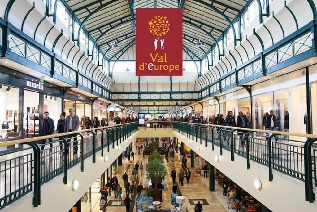 Photo of Others in Serris