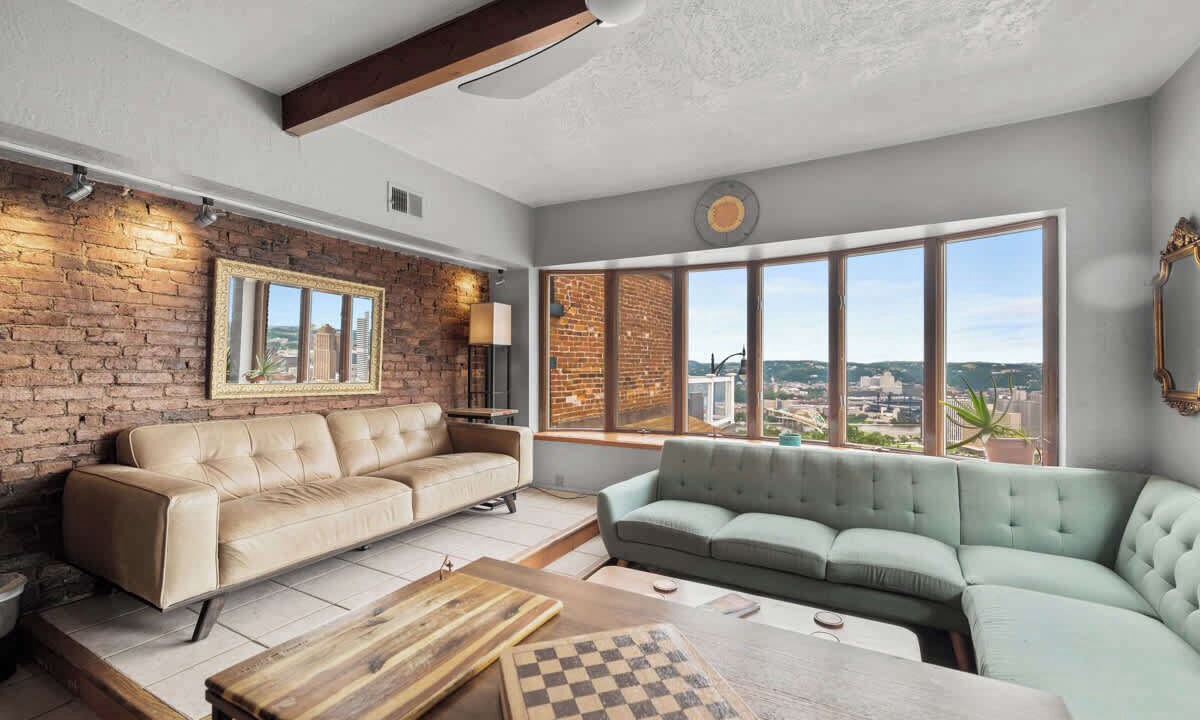 Photo of Livingroom in Mount Washington