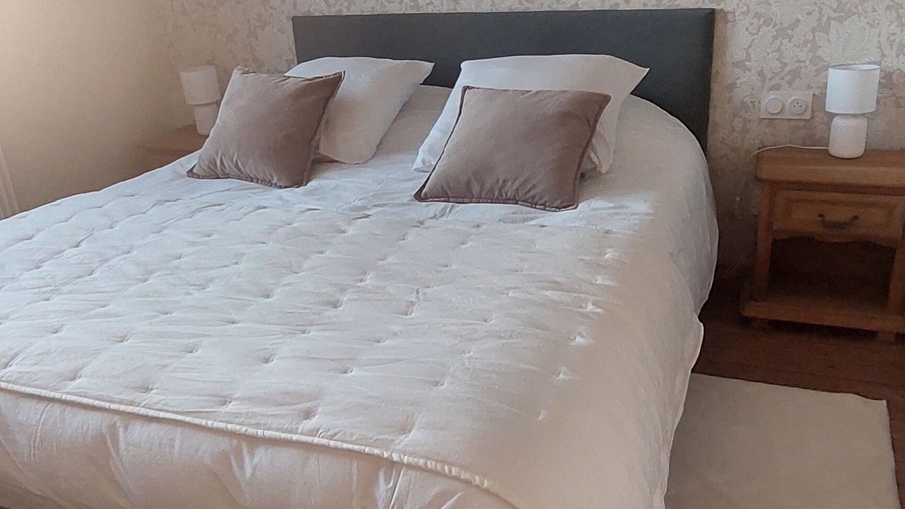 Photo of Bedroom in Vienne-en-Bessin