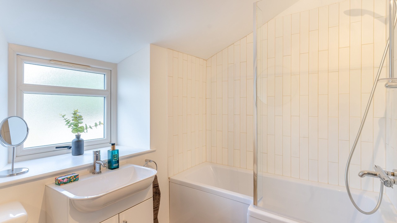 Photo of Bathroom in Crickhowell