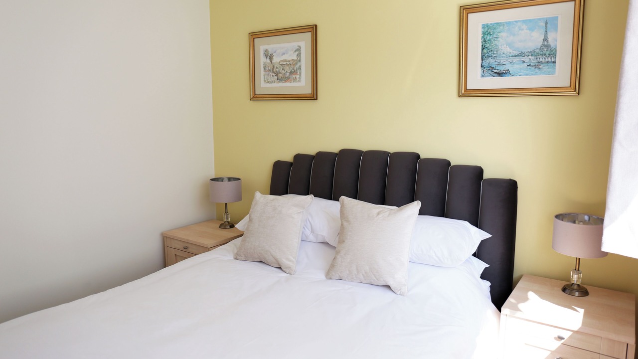 Photo of Bedroom in Netley