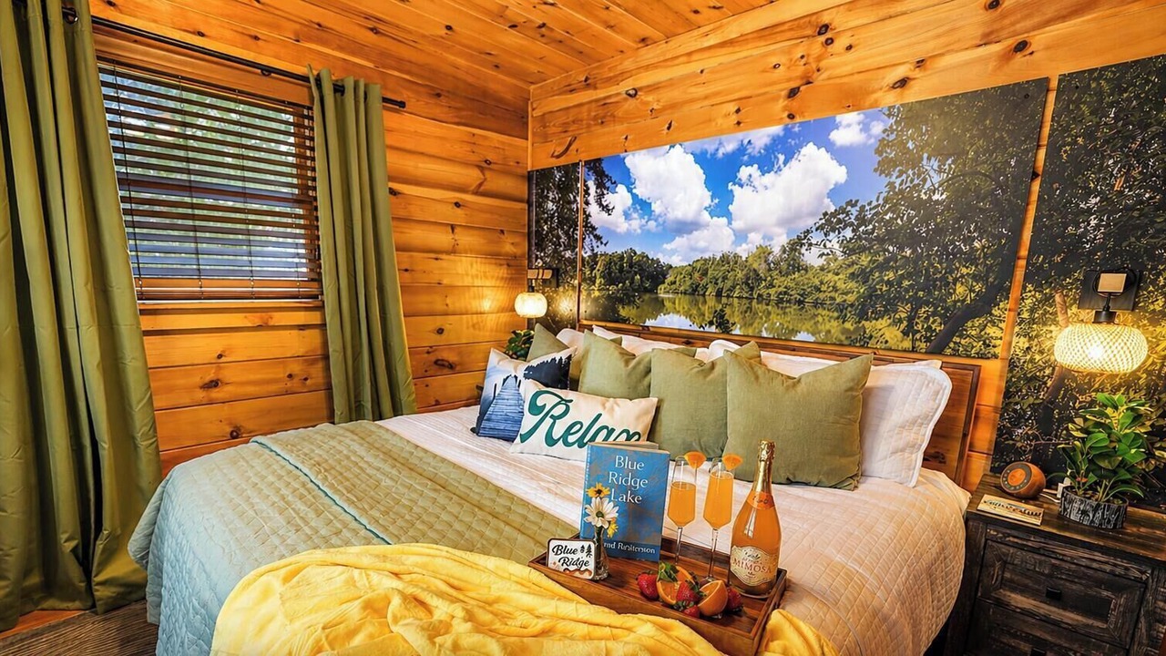 Photo of Bedroom in Necowa Cove
