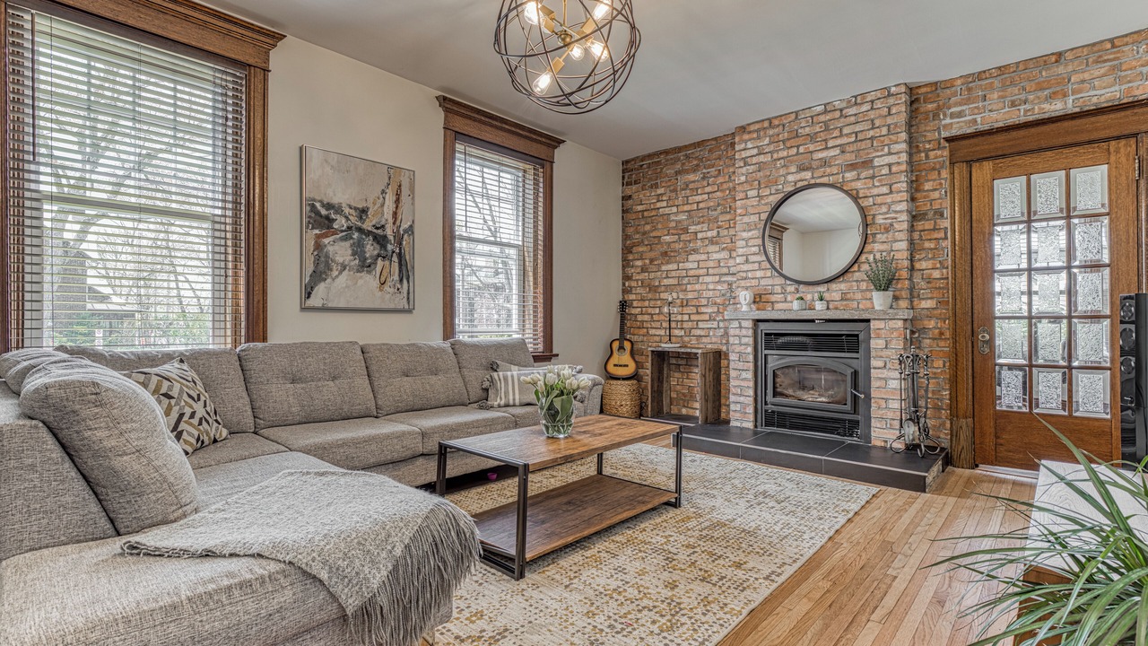 Photo of Livingroom in Montcalm